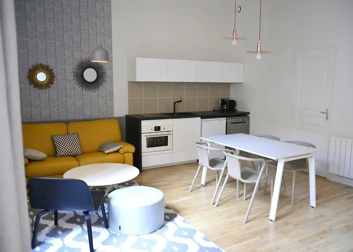 Cosy Apartment Ideally Located In The Old Town